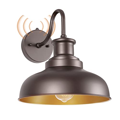 Dusk to Dawn Outdoor Barn Light Outdoor Wall Sconce Farmhouse Exterior Wall Mount Lights Vintage Outside Lighting Fixture Industrial Bronze Lantern for Porch Garage Shed Patio, 1 Pack