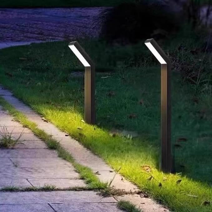 Outdoor Solar Garden Lights, Warm White Solar Outdoor Landscape Path Lights, Outdoor Solar Garden Lights, Suitable for Outdoor Courtyard Lawn Driveway Walkway Decoration (3 Pack)