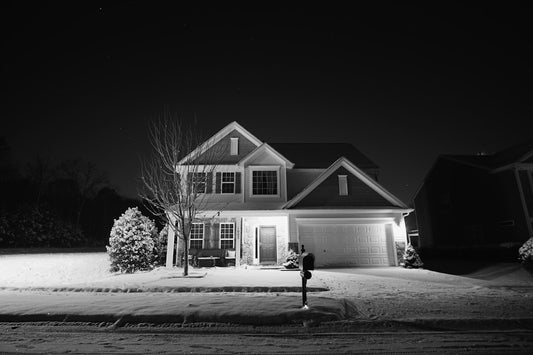 Motion Sensor Driveway Lights vs Dusk-to-Dawn Lights: Best Choice for a Dark Driveway