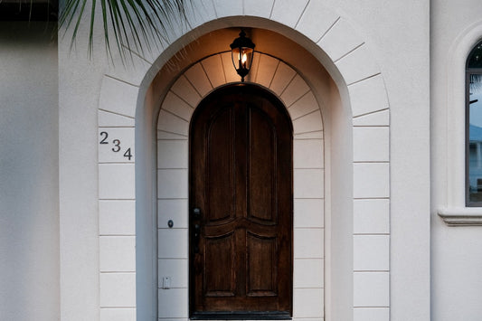 Wall Lights vs Post Lights: Best Outdoor Lighting for a Dark Front Entry