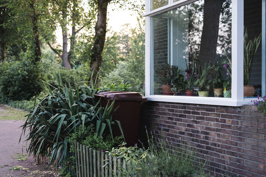 A Step-by-Step Guide to Building a Vertical Garden on Your Small Patio Space