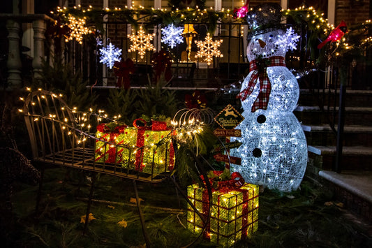 Best Solar Powered Christmas Lights for a Cozy Winter Patio Glow