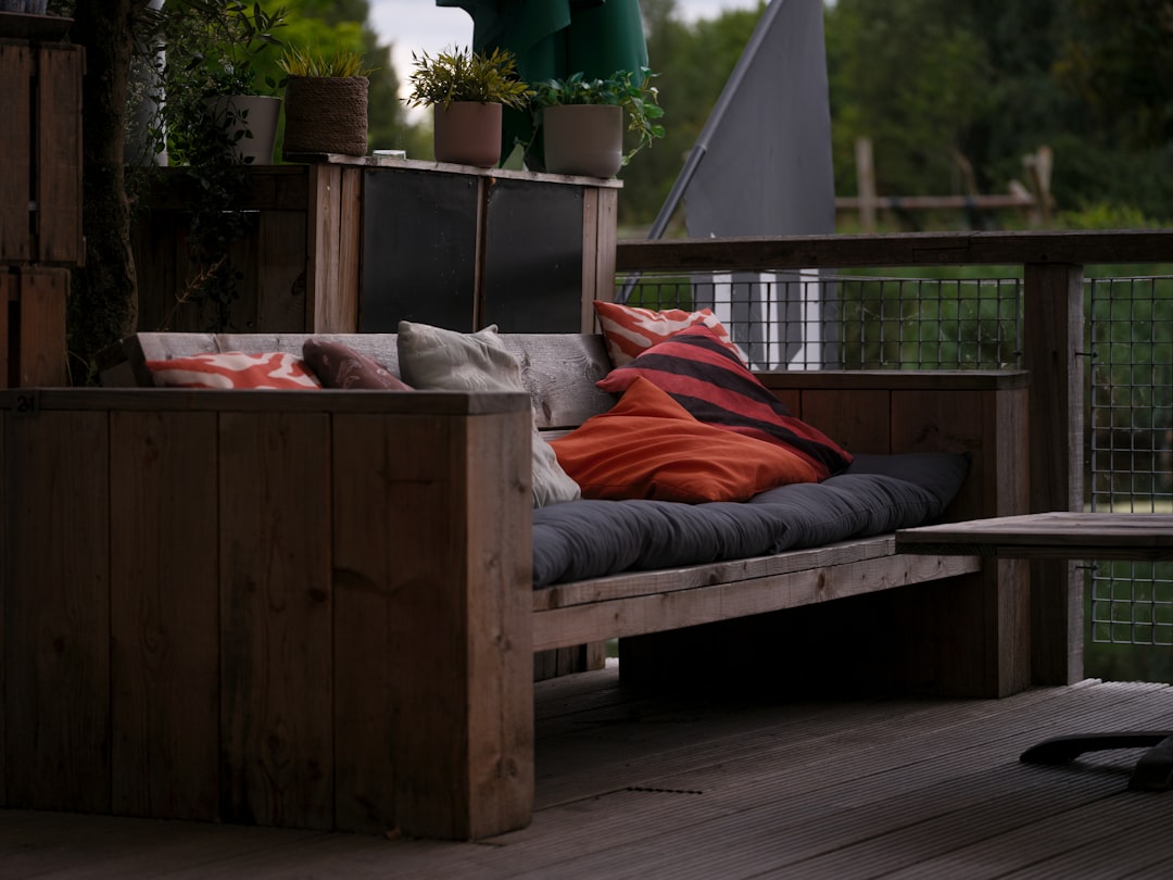 Create a Cozy Outdoor Lounge: Top Tips for String Lights and Candles