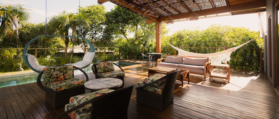 Essential Tips for Creating a Dynamic Multi-Functional Backyard Space for Family Gatherings