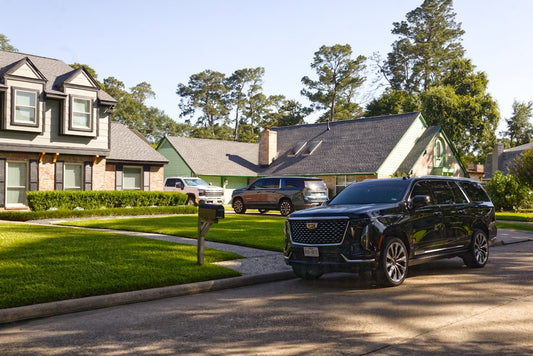 Motion Sensor vs Dusk-to-Dawn Lights: Best Driveway Security Lights for a Dark Driveway