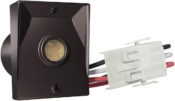 Solus Dusk-to-Dawn Sensor with Ezee Change Plug – Outdoor Photocell Sensor for 3" Lamp Posts – Auto On/Off – UL | Lumora