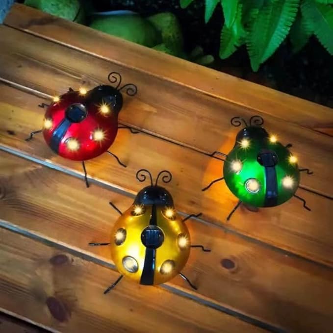 Solar Outdoor Garden Light with Solar Lamp Ladybug Garden Decoration Metal Waterproof LED Garden Light, Garden Statue Lawn Ornament for Outdoor Garden Walkway Decoration (Red)