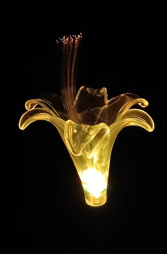 Starry Illuminate 1 PCS Solar Color Changing Style Garden Stake Light Pathway Stake Light (Lily Flower)