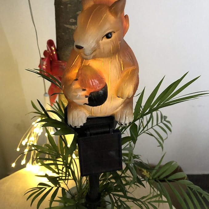 Squirrel Solar Garden Stake Light, Auto ON/Off Garden Squirrel Statues Decorative Light, Waterproof Outdoor Figurine Lights, Energy-Efficient Landscape Lighting for Lawn, Patio, Pathway(SIZE:16inch)