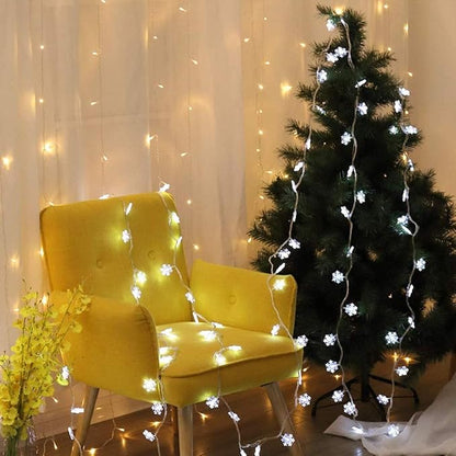WesGen Christmas Lights,Color Change Snowflake String Lights Battery Operated Waterproof 20ft, 40LED for Xmas Garden Patio Bedroom Party Decor Christmas Decorations,Eight Modes, Warm White & White