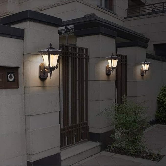 Wall Mounted Light Wall Lamp LED Solar Energy Remote Control Outdoor Balcony Vintage IP55 Waterproof Aluminum Glass Lantern Wall Light Balcony Patio Decoration Lighting Restaurant Cafe Garden (B