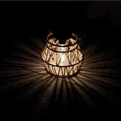 Vintage Solar Lantern Edison Bulb Garden Outdoor Decorative Light Solar Powered Hanging Light for Courtyard Decorative Outdoor Lawn Decorations Lawn