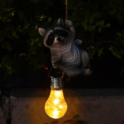 Resin Raccoon Garden Statue Solar Fence Lights Outdoor Hanging Decor Porch Tree Decorations Yard Ornaments Small Cute Figurines Funny Gifts for Women Men Lovers