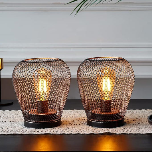 JHY DESIGN Set of 2 Metal Cage LED Lantern Battery Powered Lamp Cordless Accent Light with LED Edsion Style Bulb Great for Weddings Patio Events for Indoors Outdoors（Diamond Shape