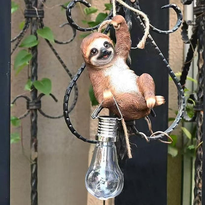 Resin Sloth Garden Statue Solar Fence Lights Outdoor Hanging Decor Porch Tree Decorations Yard Ornaments Small Cute Figurines Funny Gifts for Women Mother