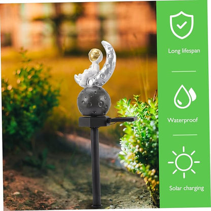Outdoor Solar Astronaut Light Waterproof Resin Decorative Garden Lamp for Lawn and Patio Solar Yard Lights for Landscape and Pathway