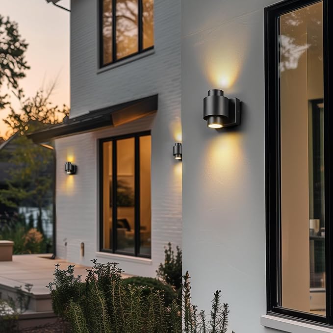 GLOBE Electric 60000126 LED Integrated 15-Watt Outdoor Wall Sconce, Matte Black, Up/Down Light Direction, 700 Lumens, 2700 Kelvin, 90 CRI, Dimmable