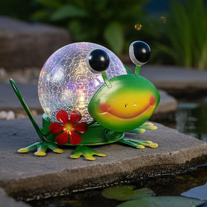 Solar Lights Outdoor Frog Garden Decor with Crackle Glass Globe Lights - Cute Metal Frog Decor for Yard Lawn Patio Porch Pathway Tabletop, Housewarming Gifts for Mom Women