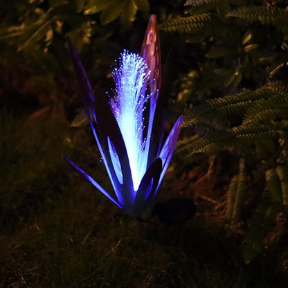 Metal Agave Lawn Garden Statue Decoration ， Metal AloeVera Solar Waterproof Light Stake，DIY Hand Painted Agave Rustic Sculpture Solar Light， with Color Variable Aloe Vera Art