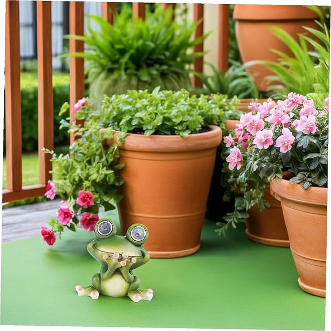Happyyami Solar Garden Frog Statue Resin Animal Ornament with Solar Pathway Light Outdoor Decor and Easy to Install for Lawn Patio