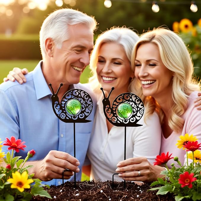 Snail Solar Lights Outdoor Decorations, 2 Pack Metal Iron Solar Stake Lights for Yard, Garden, Lawn Decor