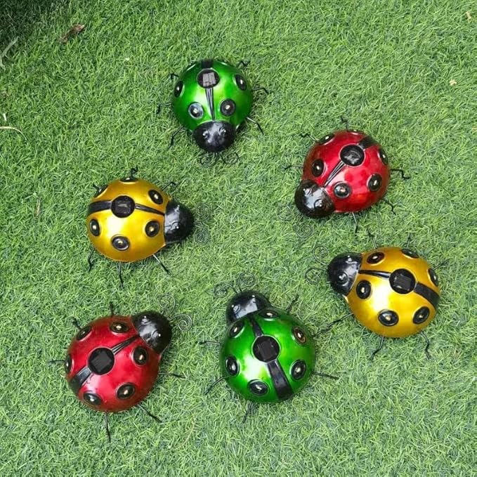 Solar Outdoor Garden Light with Solar Lamp Ladybug Garden Decoration Metal Waterproof LED Garden Light, Garden Statue Lawn Ornament for Outdoor Garden Walkway Decoration (Red)