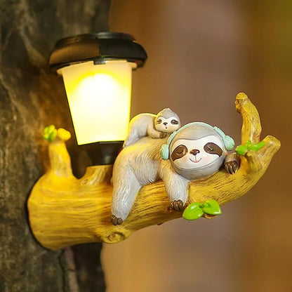 Solar Garden Ornaments Resin Sloth Animal Solar Lights Waterproof Hanging Sloth Decor with LED Lanterns Cute Solar Garden Lights for Patio Balcony Yard Lawn Garden Decorations Sloth