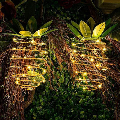 Pineapple Solar Light, Solar Pineapple Hanging Wire Light Outdoor Solar Garden Decorative Lights for Walkway Pathway Backyard Decoration Lamp Parties (Warm White) (1 Pack)