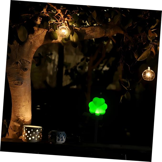 Patrick's Day Solar Lights Shamrock Garden Stake Light for Outdoor Decor Green for Pathways and Lawns Easy Installation for Festive Celebrations