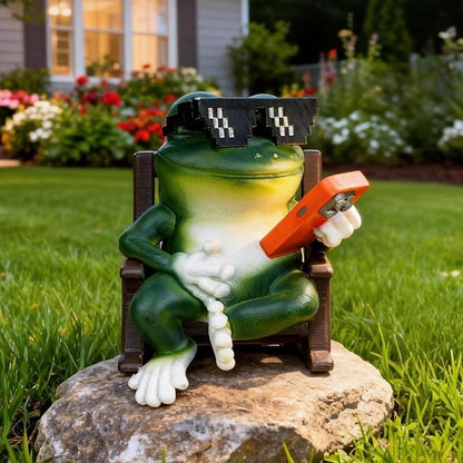 Solar Frog Garden Statue with LED Lights & Glowing Phone, Waterproof Outdoor Decor for Patio, Yard, Garden Decorations, Gift for Mom Grandma, Valentines Day Decorations, Birthday Gift for Women