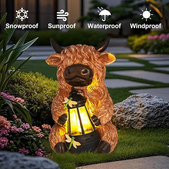 DKJOCKY Highland Cow Garden Decor Statue with Solar Light Lantern, Birthday Gifts for Women Mom Grandma, Funny Waterproof Resin Figurine Outdoor Decorations for Yard Patio Lawn Balcony Porch