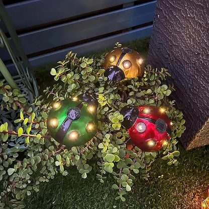 Solar Outdoor Garden Light with Solar Lamp Ladybug Garden Decoration Metal Waterproof LED Garden Light, Garden Statue Lawn Ornament for Outdoor Garden Walkway Decoration (3PCS)