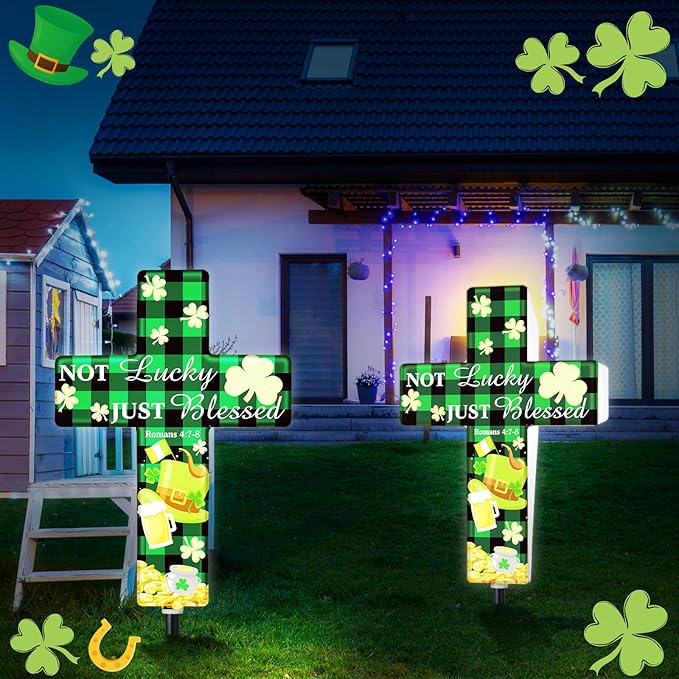 St. Patrick's Day Solar Stake Lights Outdoor Memorial Garden Stake Cross for Grave Cemetery Buffalo Plaid Rustic Farmhouse Shamrock Garden Decor Solar Cross for Patio Pathway Decoration