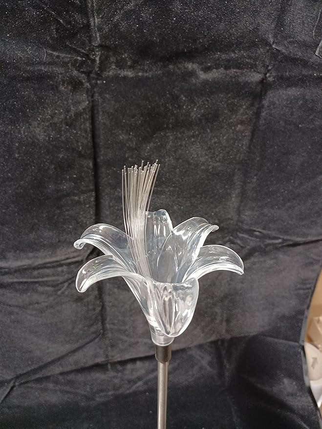 Starry Illuminate 1 PCS Solar Color Changing Style Garden Stake Light Pathway Stake Light (Lily Flower)