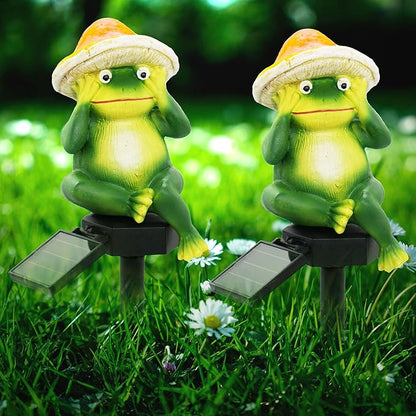 SmilingTown Solar Garden Lights Resin Warm White LED Figure Waterproof Decorations with Stake for Outdoor Yard Pathway Outside Patio Lawn Decor 2 Pack (Frog)
