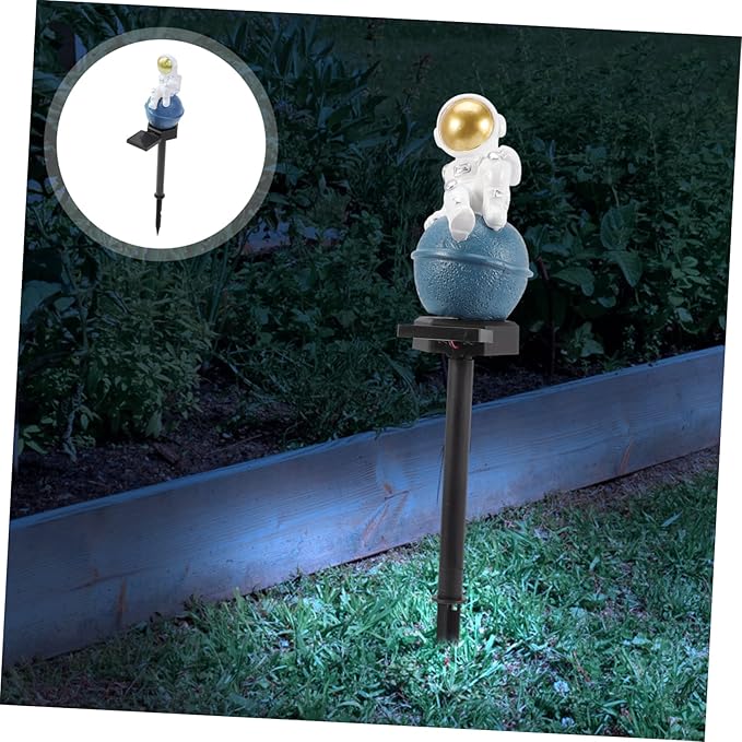 Milisten Outdoor Solar Pathway Light Astronaut Design Decorative Lamp for Garden Easy Installation Long Lifespan for Landscape Patio Lighting