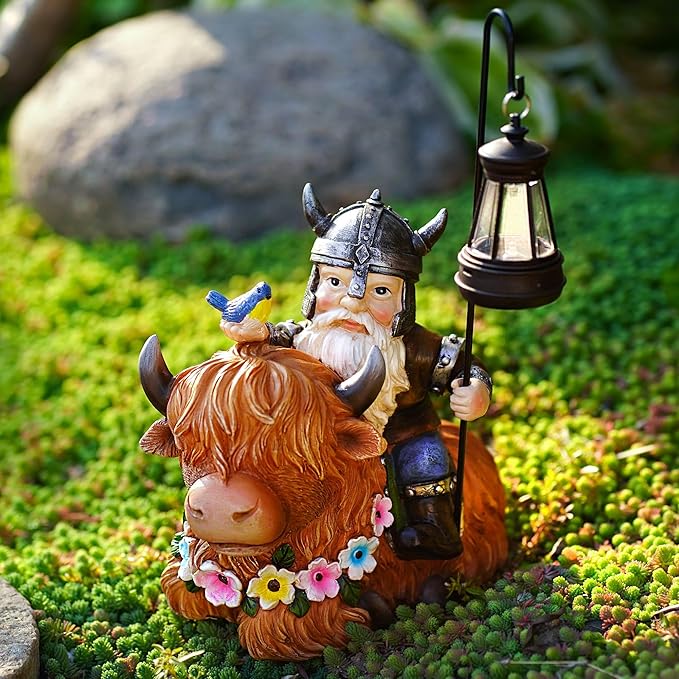 Garden Gnome Outdoor Statue Highland Cow Decor for Yard Patio Lawn Porch Birthday Gifts for Women Men, Mother’s Day, Housewarming with Solar Light Gnome Decor for Outside