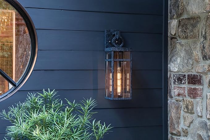 Hinkley Porter 2804OZ Medium Outdoor Wall Mount Lantern - Durable Aluminum Industrial + Arts and Crafts Style - Oil Rubbed Bronze