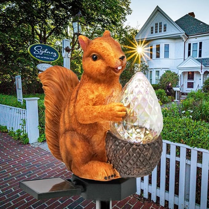 Garden Solar Lights - Resin Squirrel Figure LED Lights, Waterproof Outdoor Decor for Yard, Pathway, Patio & Lawn - 1Pack