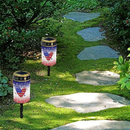 American Flag Heart Garden Solar Outdoor Lights Eternal Light Lawn Lamp Waterproof Solar for Outside Cemetery Garden Decorations Yard Lawn Pathway Figurines