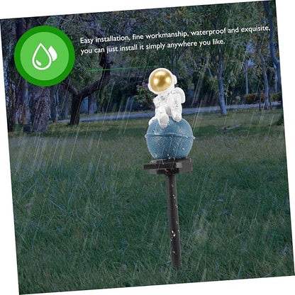 Milisten Outdoor Solar Pathway Light Astronaut Design Decorative Lamp for Garden Easy Installation Long Lifespan for Landscape Patio Lighting