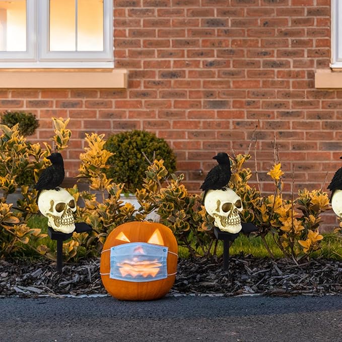 Pathway Lighting, Solar Garden Light for Halloween 6-8 Hours Solar Powered LED Crow Skull Solar Lights Ground Plug-in Pathway Solar Lights for Lawn, Backyard Look Left