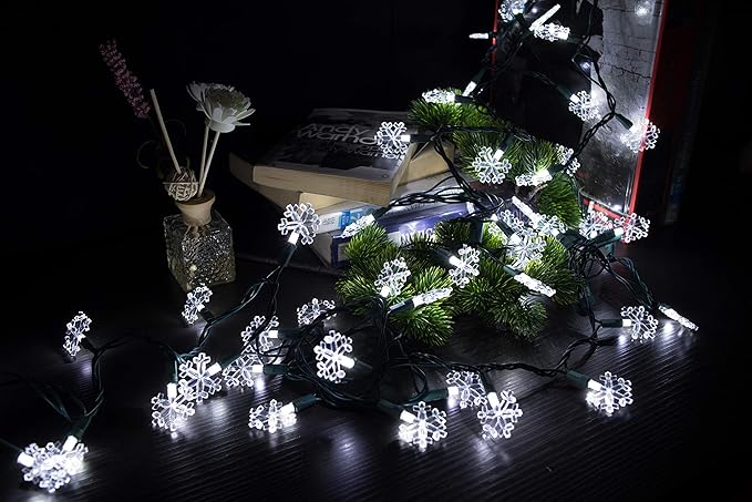 LAMPHOME 12.8ft 50 LED Snowflake String Light for Christmas,Party,Home,Patio Lawn,Garden,Cool White