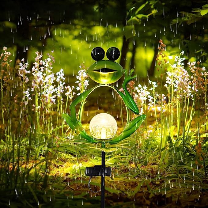 Frog Solar Garden Light, Waterproof Auto On/Off Path Lights Yard Art Ornament, Outdoor Iron Frog Decoration for Yard, Patio, Pathway (Green)