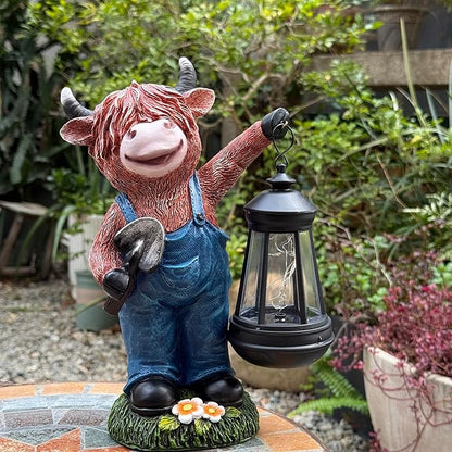 Highland Cow Garden Statue 10.4" with Solar Lantern， Decorative Farm Animal Figurine for Indoor Outdoor Home Patio Yard Lawn Ornament and Gift for Mom